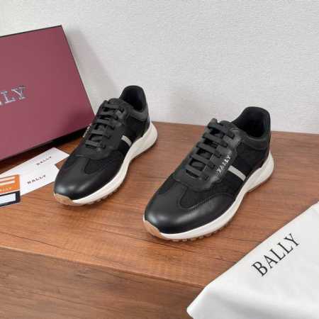 顶级 编码：Ys003645 Bally 巴利 新款男士厚底皮革运动休闲鞋 这款皮革运动鞋采用小牛皮拼接织物鞋面，糅合优雅风范与创新设计。两侧饰以b家经典三色织 - 点击图像关闭