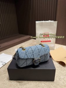 大号 折叠盒尺寸28.15 小号 折叠盒尺寸22.15 蔻驰Coach Tabby20丹宁牛仔链条包