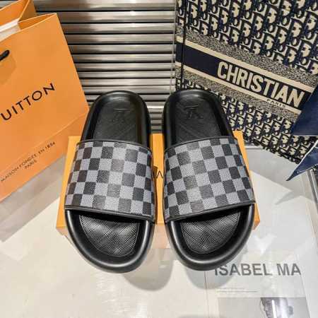 橙子出厂价p louis Vuitton 路易威登 Lv夏季新款 情侣款一字拖鞋 男女同款 颜色 7个颜色 码数 36-46 - 点击图像关闭