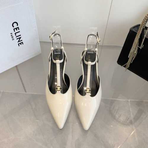 出厂价 Celine 2025春夏小猫跟，尖鞋头造型，柔美的露脚设计，脚踝绑带。TRIOMPHE T字绑带设计，配有金属 TRIOMPHE标志性元素绑带， 上脚