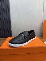 工厂P价 Herme* 爱马仕.专柜同步发售经典爆款热卖 鞋面采用进口牛皮 做工考究 原版小牛皮内里 牛皮垫脚 鞋底：原厂特供原版超轻大底，实物拍摄 码数：38