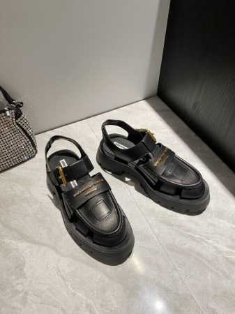 大王新款 Alexander Wang亚历山大王高跟鞋女士奢侈品 Alexande* Wang原版1:1开发女王的绝佳搭配！薇标金属字母扣，美是真的美， 真的很 - 点击图像关闭