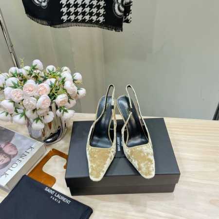 独家新款 SAIN* LAURENT 圣罗兰YSL 铁头绑带马蹄跟高跟凉鞋经典logo字母设计，上脚超美，原版1:1开模，官网同步 面料：进口丝绒 内里：进口羊 - 点击图像关闭