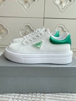 prada 普拉达 25Ss新款情侣休闲厚底小白鞋运动鞋 p家时尚小白鞋 重版推出 高品质出货 优雅大方 上脚舒适 超级经典 上脚超轻超级舒适 面料丝稠牛皮 内