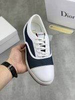 工厂p价p 实价 Dior 2025迪奥原版系带低帮男鞋 经典款休闲鞋本款是官方主打经典款 质量 原厂名师制作 采用优质牛皮配原版材料舒适透气网布內里猪皮鞋垫