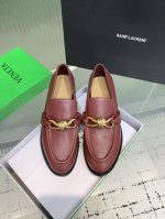 Bottega Venetabv Astaire系列结绳配饰乐福单鞋 上脚轻松又时髦 穿上它 百搭又时髦 轻松穿出高级感 每一步都走出你的时尚新节奏 鞋面材质选