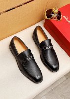 商品商标 Ferragamo 菲拉格慕 休闲皮鞋 正码码数: 38-44 45.46.47订制 商品材料 精选 进口荔枝纹牛皮鞋面+经典五金扣 进口水染牛皮内里