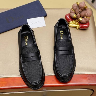 工厂价 Dior 迪奥 香港专柜新款皮鞋上市 官网1:1制作 意大利编织牛皮+水染皮内里 欧美大师设计 完美造型打造专柜品质，纯色橡胶耐磨大底加经典炫头！超级百