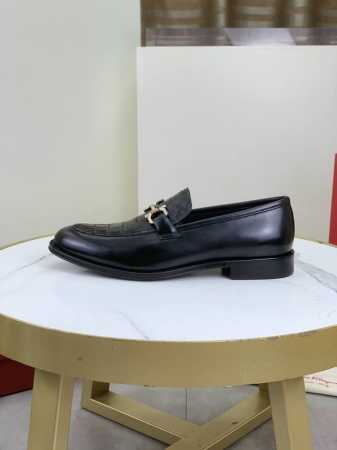 工厂价 顶级品质 真皮大底系列 Salvatore Ferragamo 菲拉格慕商务正装皮鞋，1:1顶级代购品质，鞋面采用进口精选顶级小牛皮，内里垫脚均用进口顶 - 点击图像关闭