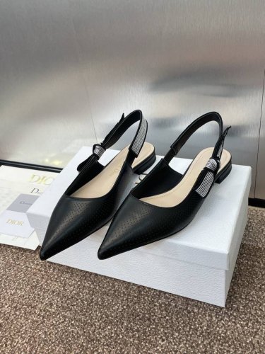 工厂p价p j Adior织带后空凉鞋 迪奥 Dior 2025 春夏新款冲孔女鞋 Toujours 刺绣字母Logo平底蝴蝶结拼色凉鞋 市场顶级高端版本 材质