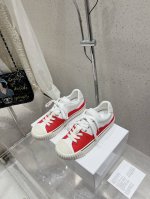 Maisonmargiela Mm6 马吉拉 破旧风德训鞋 休闲运动鞋 原版购入开发 做货 鬼才设计师品牌，一个轻奢品牌 这一款德国训练鞋延续了经典的t形真皮拼