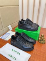 价 Bv~宝缇嘉 经典春秋潮流款上市 官网同款 专柜品质 精选头层牛皮编织 高档大气 丝绸牛皮内里 性价比超高款 原版耐磨大底 做工精细 用料上层 品质看得见