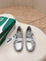 出 puma 彪马2025新爆款芭蕾舞鞋 Speedcat 系列惊艳亮相巴黎在巴黎举办的彪马“Mostro House”活动上puma新款惊艳亮相从备受喜爱的“