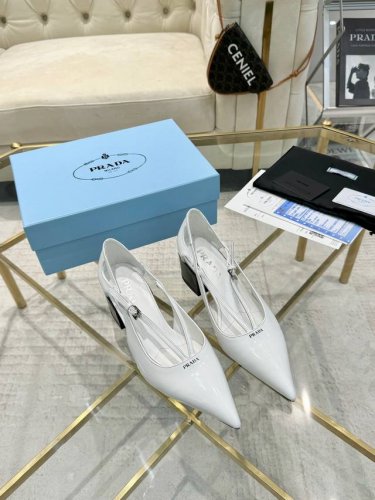 PRADR 普拉达 上新出厂价 进口真皮底 仿真皮底 Prad* Raf simons x 2024 aw 早春最新T台走秀粗跟系列款 鞋面：进口牛柒皮 内里：
