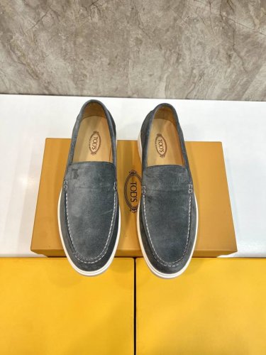 原单品质 Tods托德斯休闲皮鞋 套脚鞋 专柜新款同步 精致手工缝线 做工细节堪比专柜 鞋面进口牛京 牛皮内里 原版大底 黑色 咖啡色38-44 45定做