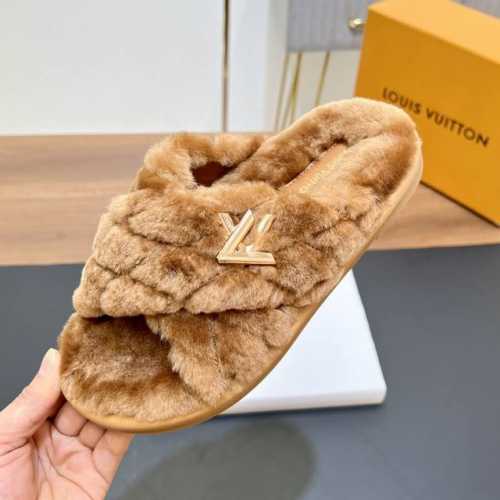 顶级品质 louis vuitton ss24 new arrival～ L家2024秋冬｜平底羊毛拖鞋新品 超舒适的lv交叉毛拖 简约随性 时髦有范， 慵懒又