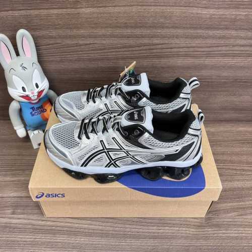 Asics Gel-Quantum Kinetic 舒适时尚 织物合成革耐磨 低帮 休闲跑步鞋 银灰 货号: 1203A270-022 包装:全套得物配件毒盒配
