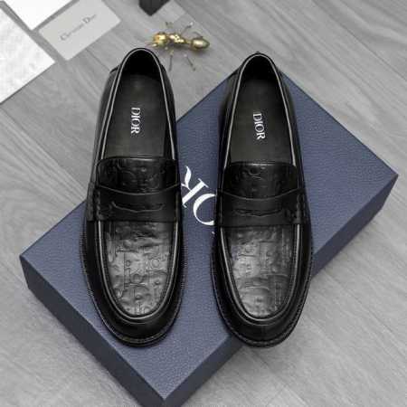 商品商标：Dior 迪奥 ] 商务正装套脚皮鞋 正码码数: 39-44 45定做不退换 商品材料：精选优质压纹牛皮拼接鞋面 牛皮内里 原版大底 - 点击图像关闭