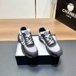 Chanel 香奈儿2024早秋新款熊猫运动鞋 各大博主社交日推款，这季新款简直闭眼入，上脚狂好看，率性的休闲运动风，演绎香奈儿的时髦女性气质，整体定制令当时市