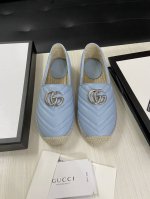 GUCCI 长期做货 最新！春夏清爽色系一字渔夫鞋 市场顶级版本，官网同步，永不过时，超级舒适，四季都可以穿，上脚超美绗缝真皮徽标渔夫鞋。 鞋面：采用特殊进口羊