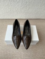 The Row 25Ss 春夏季新款单鞋 专柜新款The Row 原版复刻正确大底欢迎专柜对比！ 一款简单秀气又能保暖的单鞋，可搭配各种风格穿出不同风味，内里垫