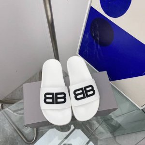 橙子出厂价 Balenciaga 巴黎世家 春夏休闲拖鞋 一字拖 沙滩拖 情侣款 码数：35-45