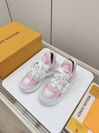 出厂 高版本 2024Ss Lv Archlight 驴牌五金休闲运动老爹鞋后增跟高约5.5Cm 大底最高度厚约8Cm 多色入选！ 面料:环保tpu和进口牛拼皮 - 点击图像关闭