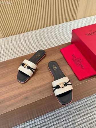 Valentino最新款式 五色可选 码数:35-42 出厂价Pp P210 真皮底 P260 - 点击图像关闭