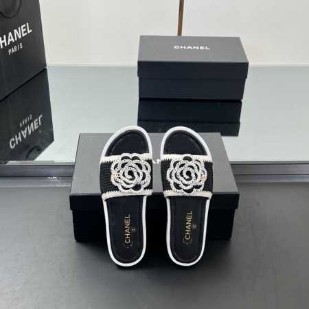 高版本 chanel香奈儿山茶花针织毛线平底拖鞋 chanel 2 春夏新品山茶花系列 这一季山茶花系列真的超美 香奶奶家一贯的优雅名媛气质 高级感十足 上脚非 - 点击图像关闭