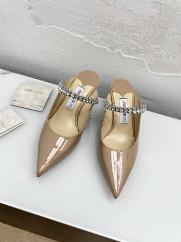 顶级版本 Jimmy Choo 爆款尖头高跟鞋钻带半拖凉鞋 面料 钻面 内里 小羊皮 大底 意大利真皮大底 码数 35 39 34 40 41定制不退换 跟高
