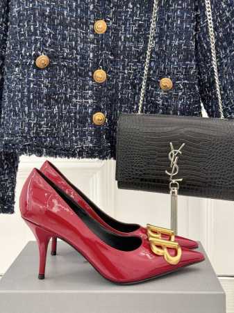 凉鞋 单鞋 balenciaga 巴黎世家经典双B扣尖头后空凉鞋将时髦发挥到极致 经典中的精品整双鞋的精髓就是它的鞋头 够尖够长并且不带臃肿感 还拉长线条 完全 - 点击图像关闭