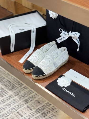 chane* 春季新品 Espadrilles 渔夫鞋 小香经典版型 独家代购原版一比一品质 Hk海港城原版购入全程直播 原版一比一开发 绝对放心卖 蕾丝刺绣款