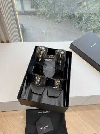 G988顶级品质Saint Laurent 圣罗兰坡跟鱼嘴凉鞋Lee金属钻链条尖头高跟鞋Ysl姐姐的美丽尤物高跟鞋 又是人间圣罗兰 Rose同款的高跟鞋化很好修 - 点击图像关闭