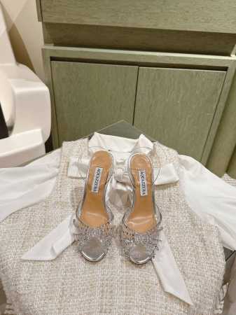 Aquazzur* 菠萝早春专柜新品仙女时装鞋系列，大量上新同步官网全系列均可定制龙年主打一个火爆，全网各大网红纷纷开秀，绝美的穿搭系列！ ★★★★★ 鞋面 烫 - 点击图像关闭