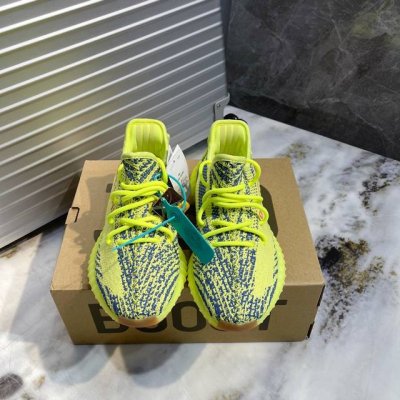 出厂340 黄斑马 款号：37572 原厂级 Adidas Yeezy 350 官网同步 德国“Basf”巴斯夫原料，阿迪达斯指定“宜丰”发泡厂原底；2、阿迪达