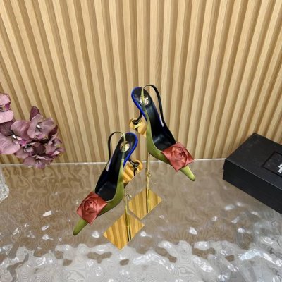 顶级品质 2025早春新款Saint Laurent Ysl圣罗兰尖头 走秀款 高跟凉鞋 花朵 ysl姐姐的美丽尤物高跟鞋 又是人间圣罗兰 Rose同款的小方头