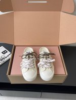 Miumiu 缪缪25春夏新款美式复古风饼干鞋休闲帆布鞋双鞋带布鞋皮鞋 颜值担当火爆双鞋带布鞋 不得不入的一款～简约高级 随意搭配上脚非常舒适，年度必入款！春夏