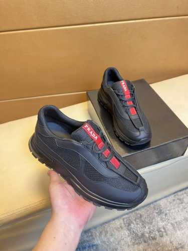 Prada 经典原单版本 普拉达：顶级代购男士最新专柜同步发售，意大利进口优质原版：品牌丝绸小牛皮 鞋身高周波品牌logo 品牌高丝光帆布布匹 鞋舌丝印品牌lo