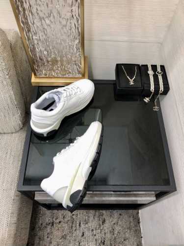 CHANE 24 金角大王，银角大王火爆进行中系TPU四色组合大底 原版底 小红书力推款，怎么搭配都好看，时髦精品必备，精致细节放大看 原版开模 ，凹凸感超强！