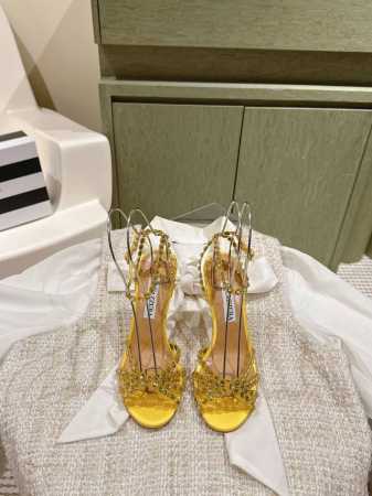 Aquazzur* 菠萝早春专柜新品仙女时装鞋系列，大量上新同步官网全系列均可定制龙年主打一个火爆，全网各大网红纷纷开秀，绝美的穿搭系列！ ★★★★★ 鞋面 P - 点击图像关闭