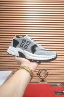 出厂价p Givenchy.纪梵希 专柜同步发售鞋面 意大利进口品牌Logo印花布匹 尽显奢华 透气猪皮内里加上双层组合 脚感舒适 鞋底 原厂特供气垫大底 轻便