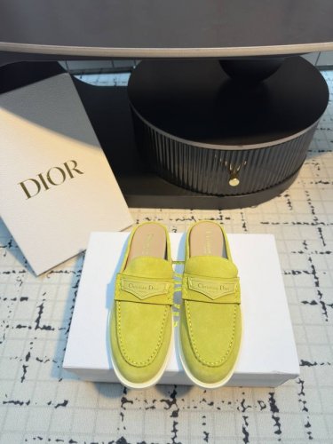 dior 迪奥 25 2025早春新品 顶级版本 专柜主打新款Miss Dior Street 乐福鞋硬货上新 代购级别！高级感十足！国内外博主刷爆的一款，复古