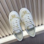 gucci~~全新升级版 原版原色 配海外代购航空包装 Gg情侣款厚底鞋 饼干鞋 小白鞋 运动鞋 平板鞋 走秀款 明星 网红 小红书等必定种草打Call 原版定