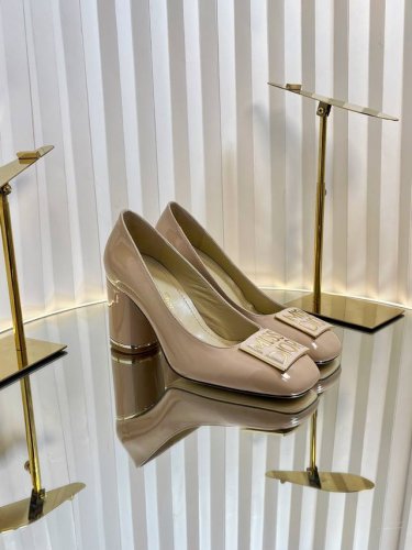 Dior 迪奥 2025秋冬最新时装秀高定系列 Miss Dior 粗跟方头玛丽珍芭蕾舞女鞋 Cd字母Logo五金珐琅方扣低跟一圈带中古女单鞋 原版开发顶级高端