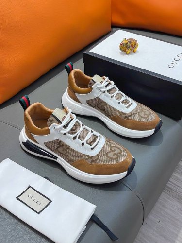 商品名称：Gucci 古驰 实价： 正规码数: 38-44 休闲鞋 商品材料：精选 牛皮鞋面，柔软羊皮内里；原厂大底。