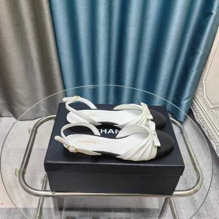 厂价 Chane*｜小香25C早春新品 缎面蝴蝶结凉鞋系列！ 法式风情 真是美到心尖尖上啦！ 优雅又浪漫的仙女应该就是这样吧 极简的配色加上绸缎蝴蝶结深入人心~ - 点击图像关闭