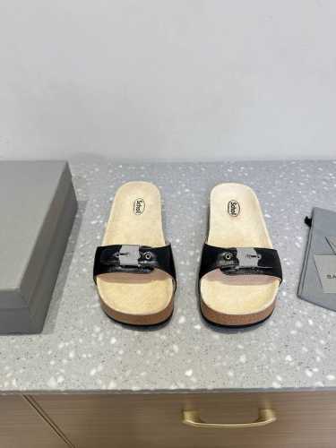 balenciaga联名Scholl 25Ss春夏新款 拖鞋 完美做法、经典的线条设计、炒鸡百搭的一款网红博主小姐姐们的挚爱 社交平台的各种夸赞 人气超高质感透