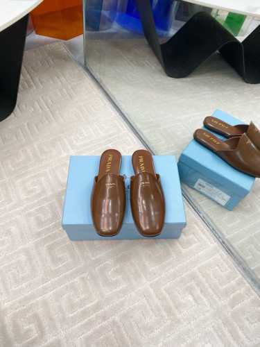 出厂 Prad* 25ss 普拉达走秀款复古流苏穆勒半拖鞋单鞋爆款！走秀款 复古感时髦满满 随意百搭 时尚休闲 独到味道，人人都爱也轻松驾驭 每年都会爆.足以征