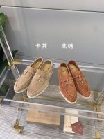 Loro Pian* LP万年经典款乐福鞋 简约时尚 脚感超级舒适 一天可以暴走两万步的鞋子 超级百搭款！ 原版购入开发 顶级品质！ 鞋面原版麂皮 进口胎皮里