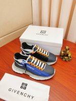 实价 Givenchy 纪梵希 高端版本 专柜同步发售鞋面 意大利进口品牌Logo印花布匹 尽显奢华，羊皮内里加上双层组合，脚感舒适，鞋底 原厂特供气垫Tup发